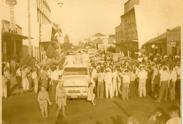 Apucarana desfile no centro